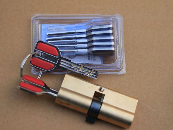 阿坝24小时上门开锁公司